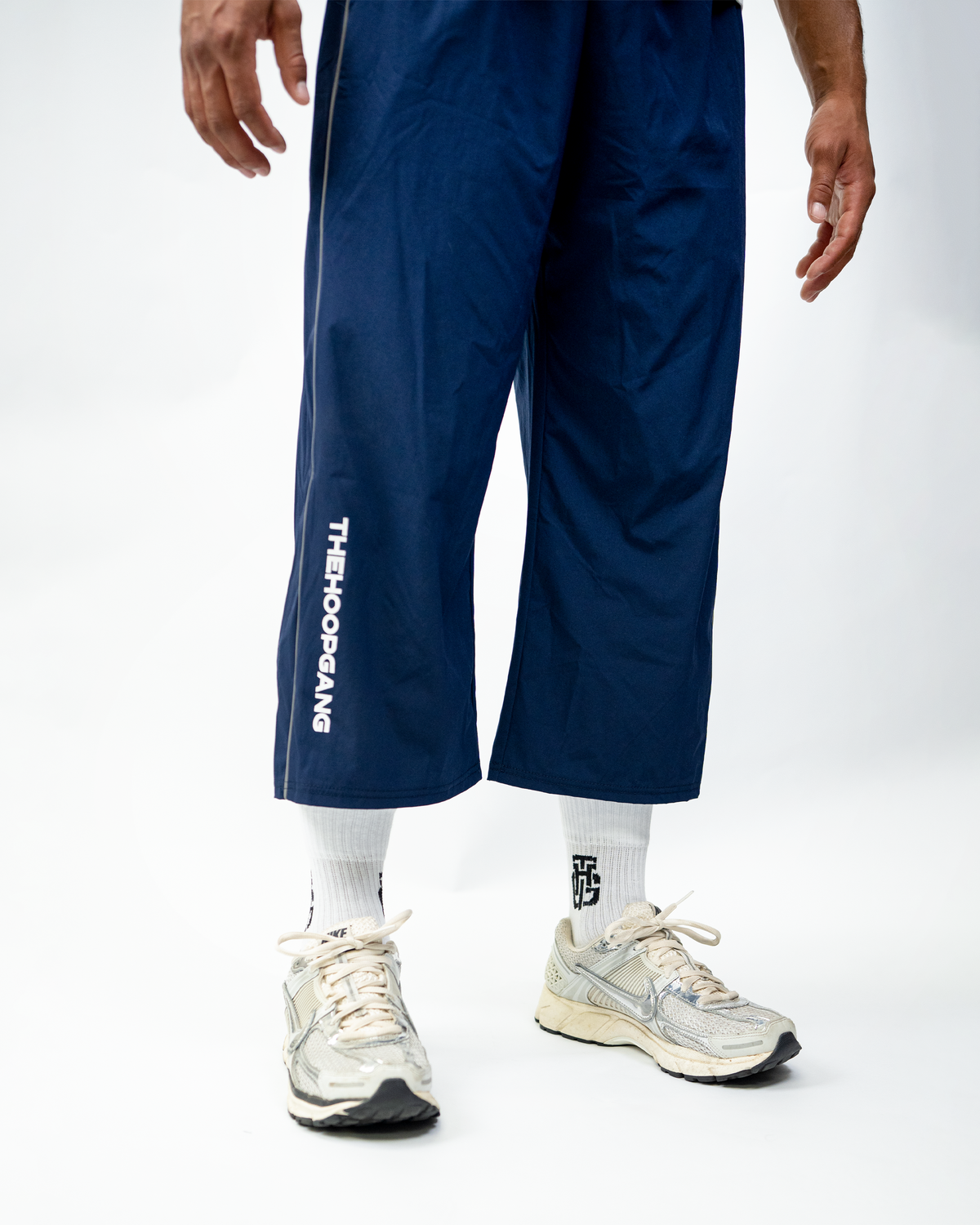 NAVY BLUE CROPPED TRACKPANTS