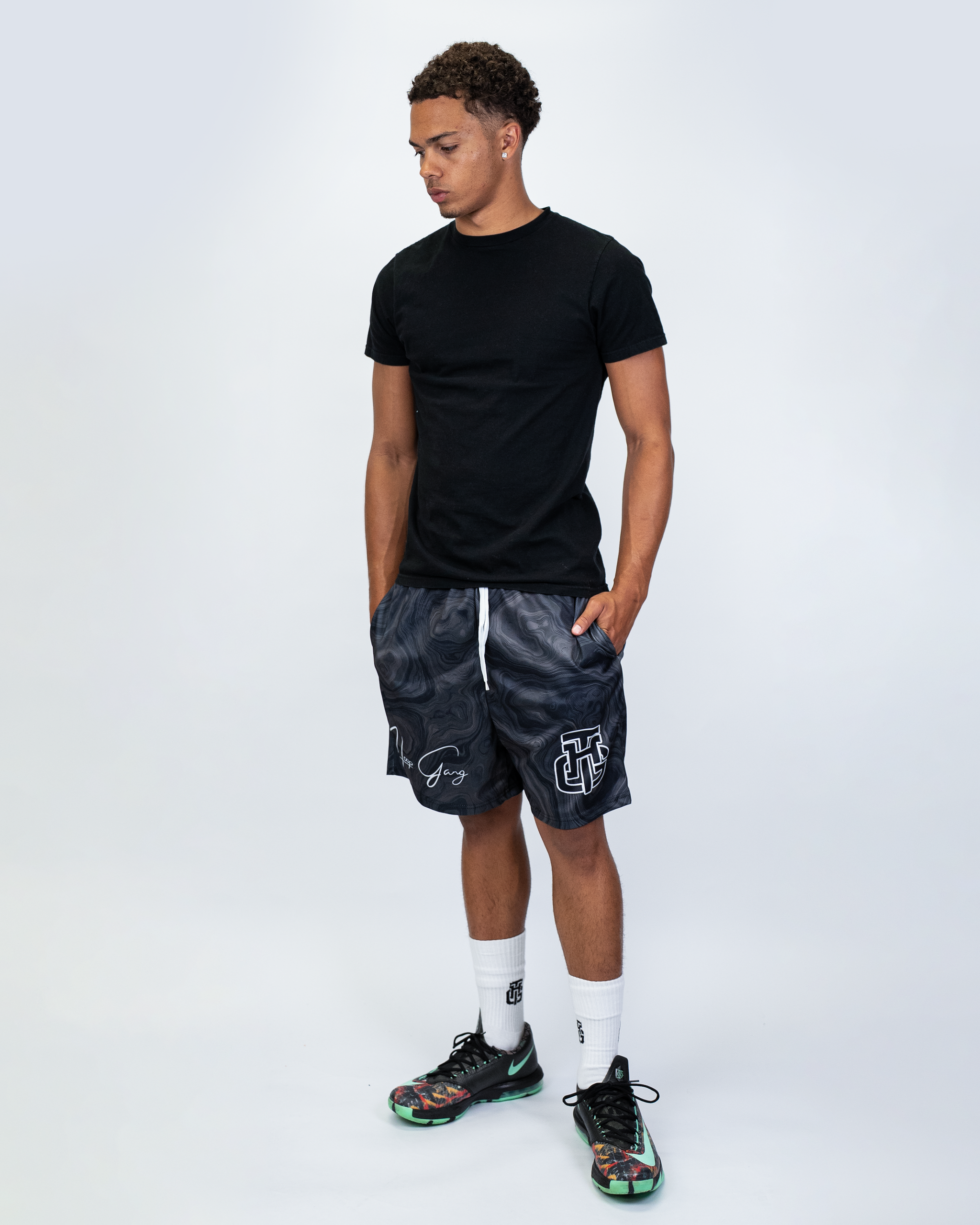 WAVE BLACK SHORTS