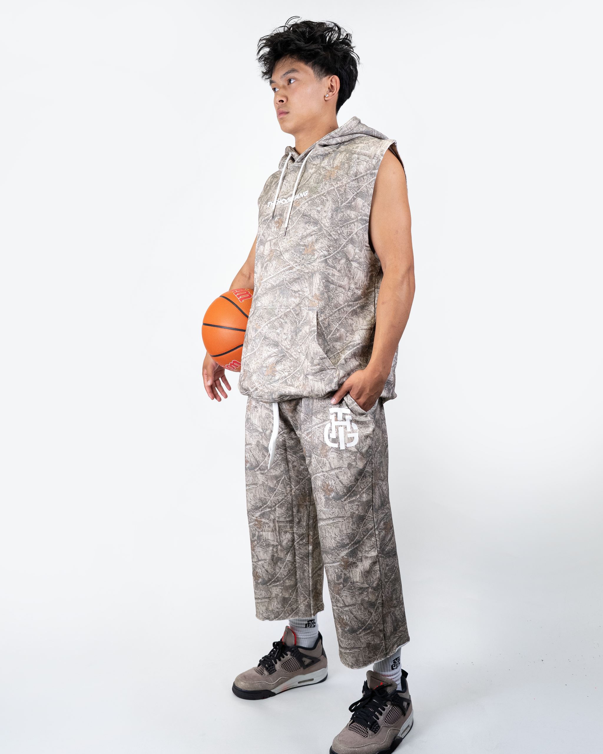 CAMO SLEEVELESS HOODIE