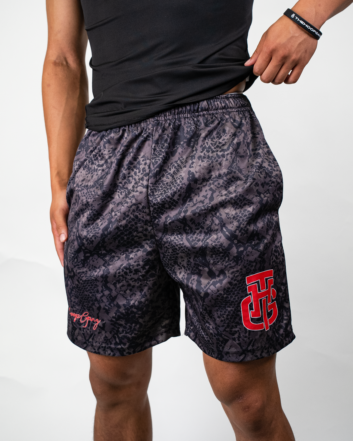 BLACK VENOM SHORTS