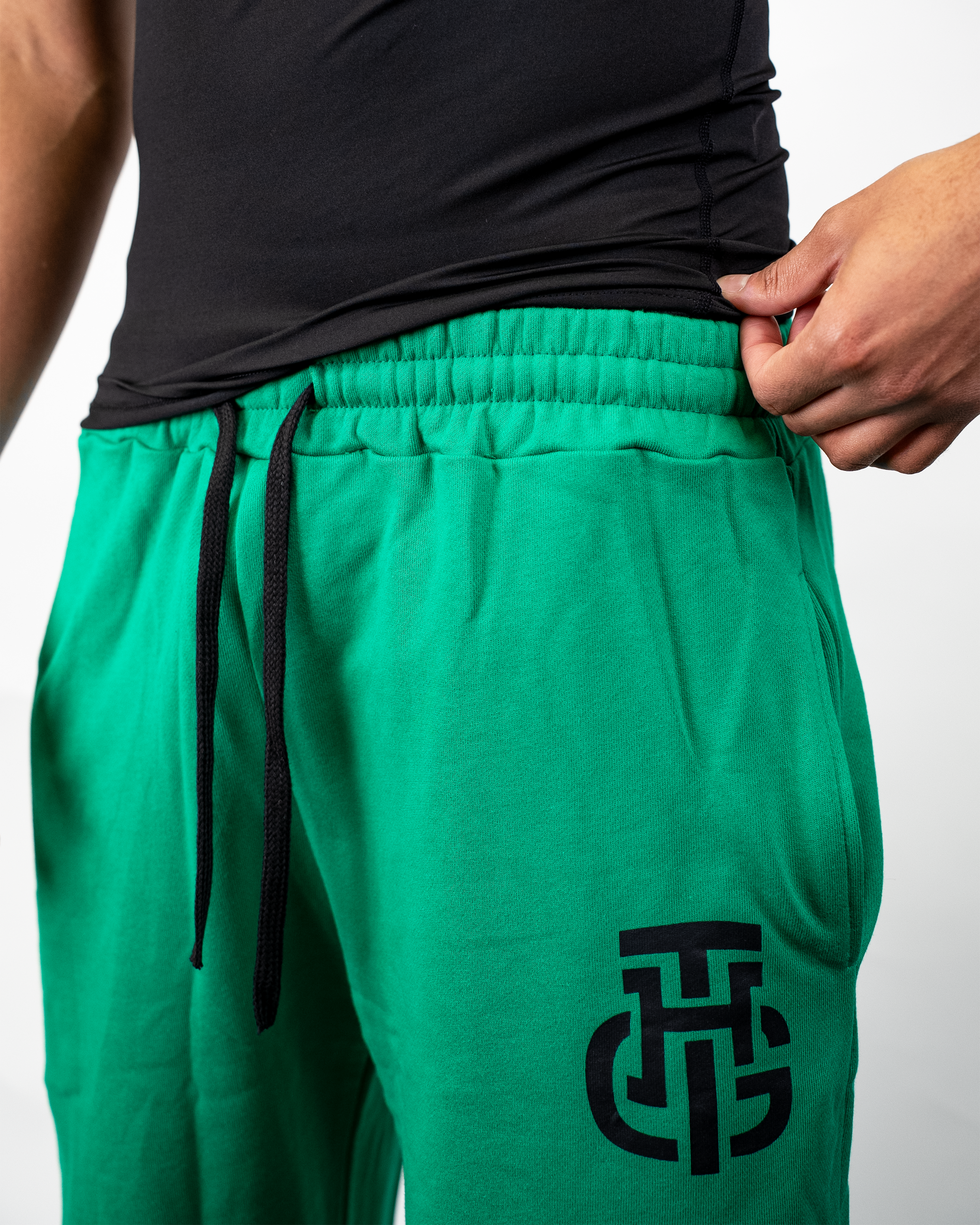 THG GREEN CROPPED SWEATPANTS