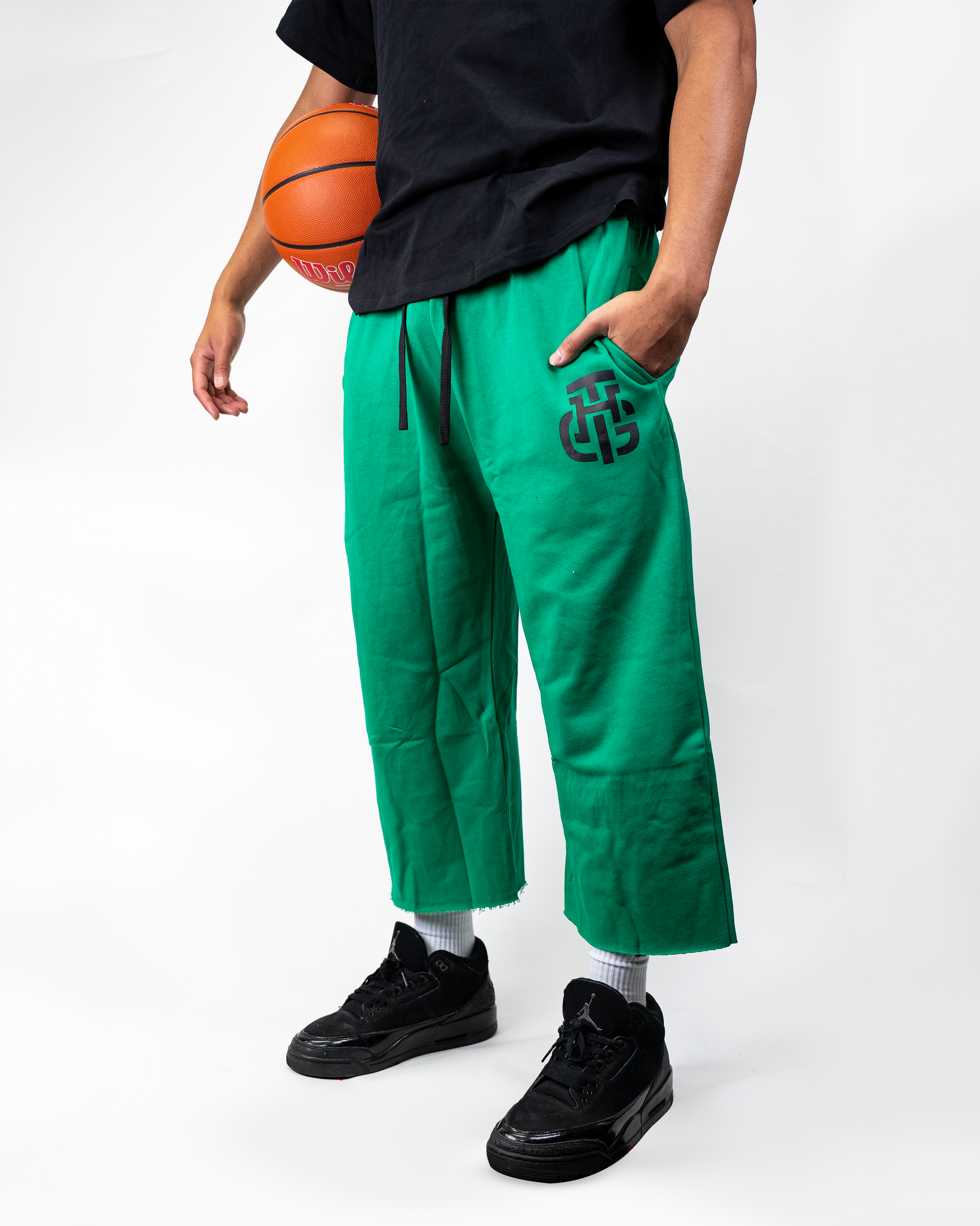 THG GREEN CROPPED SWEATPANTS
