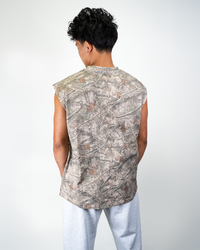 CAMO SLEEVELESS SHIRT