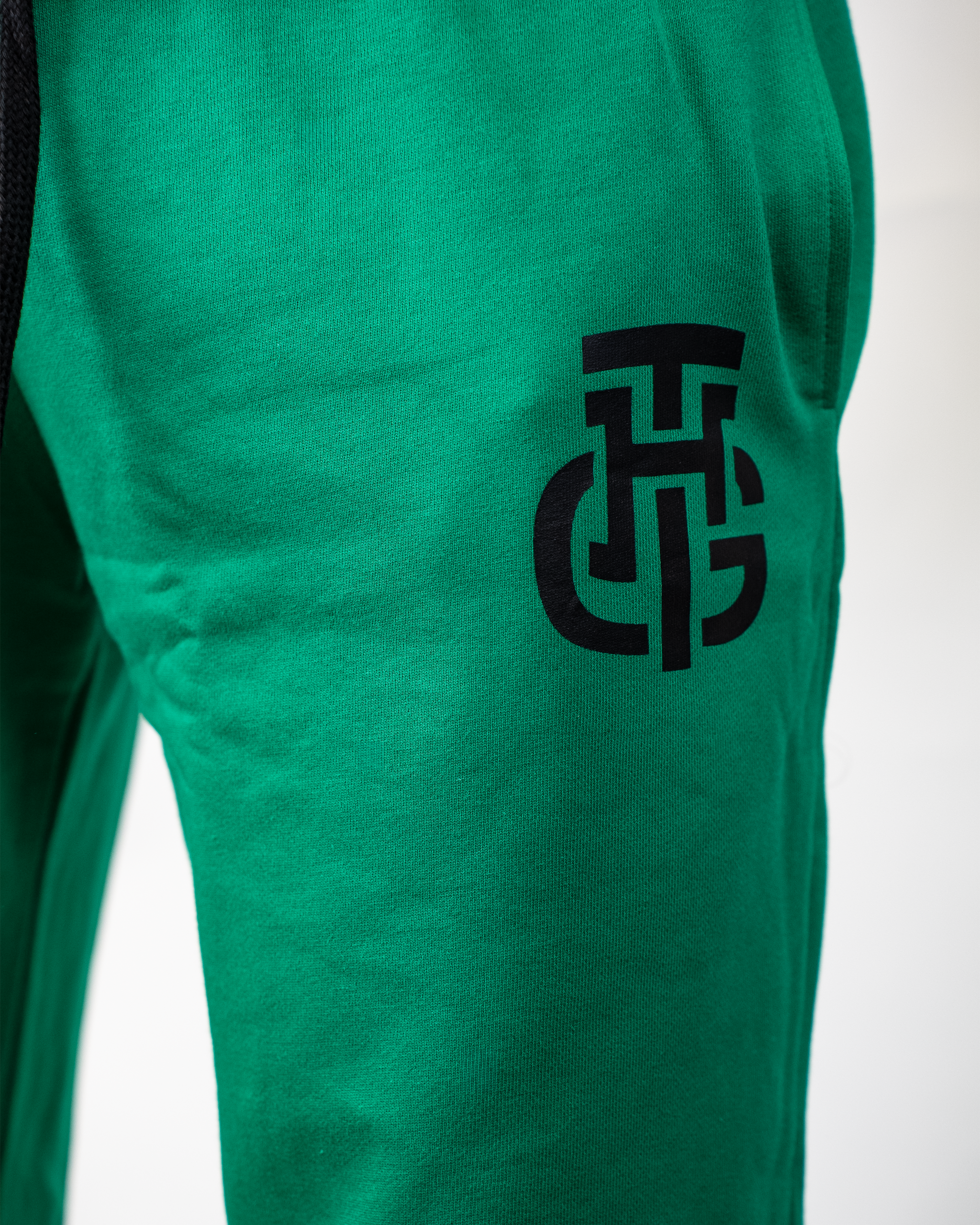THG GREEN CROPPED SWEATPANTS