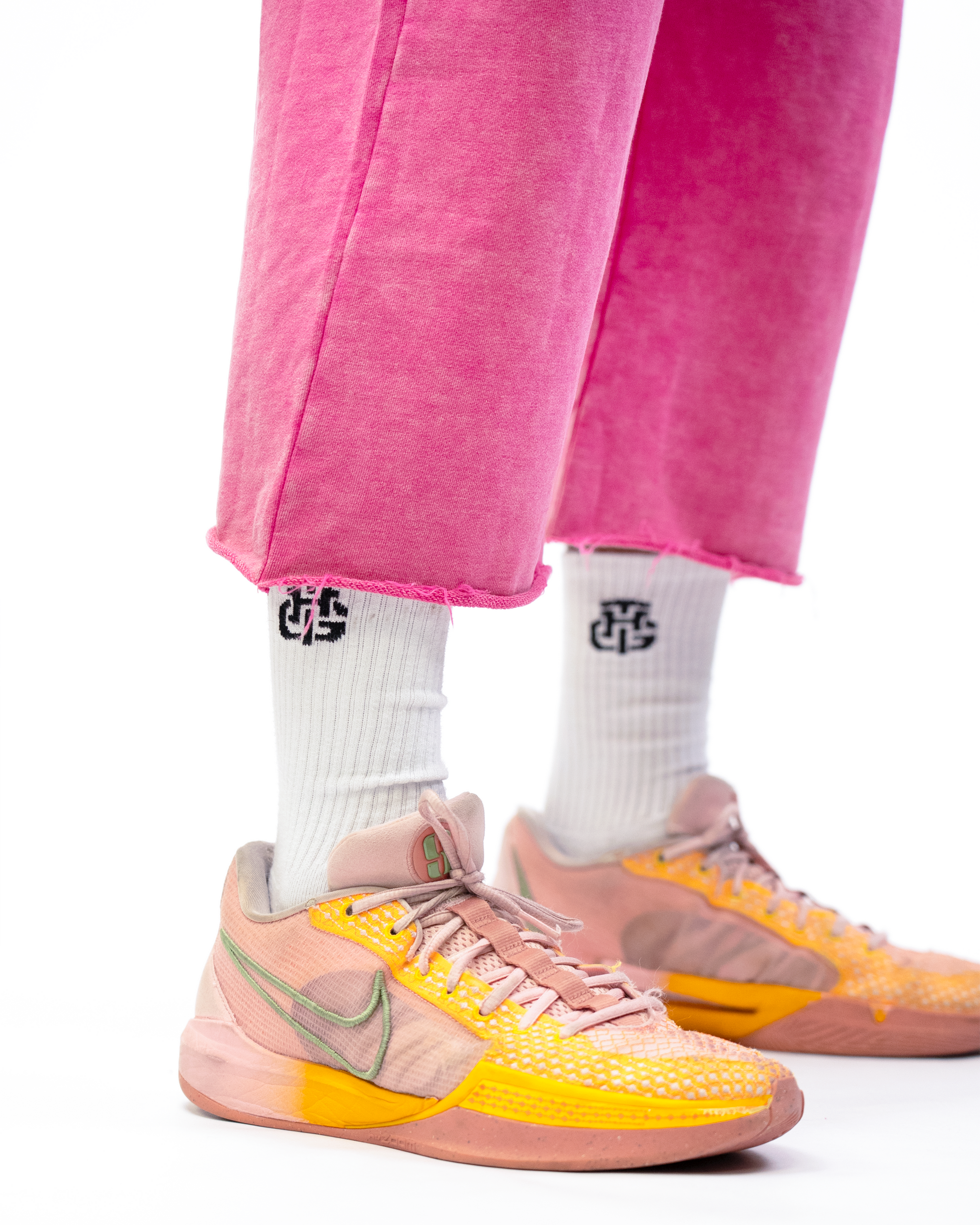 PINK WASH CROPPED SWEATPANTS
