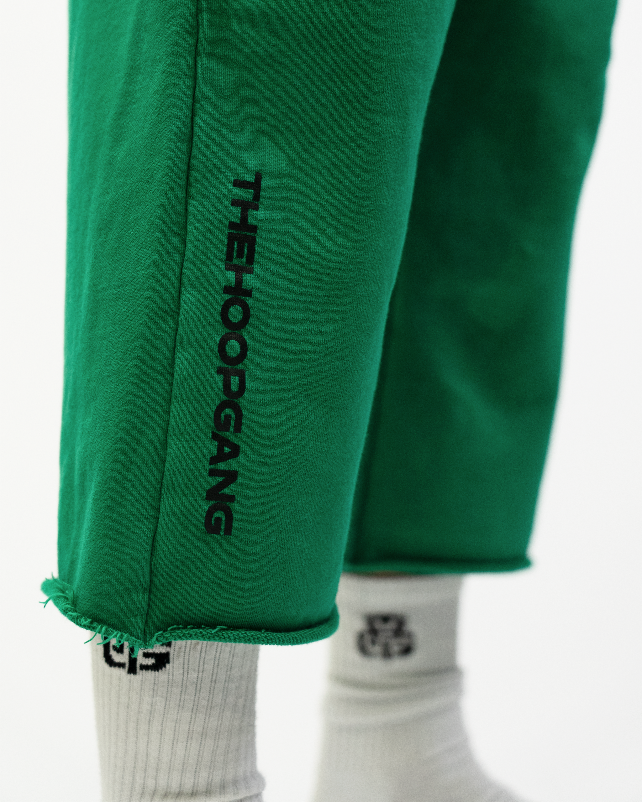THG GREEN CROPPED SWEATPANTS